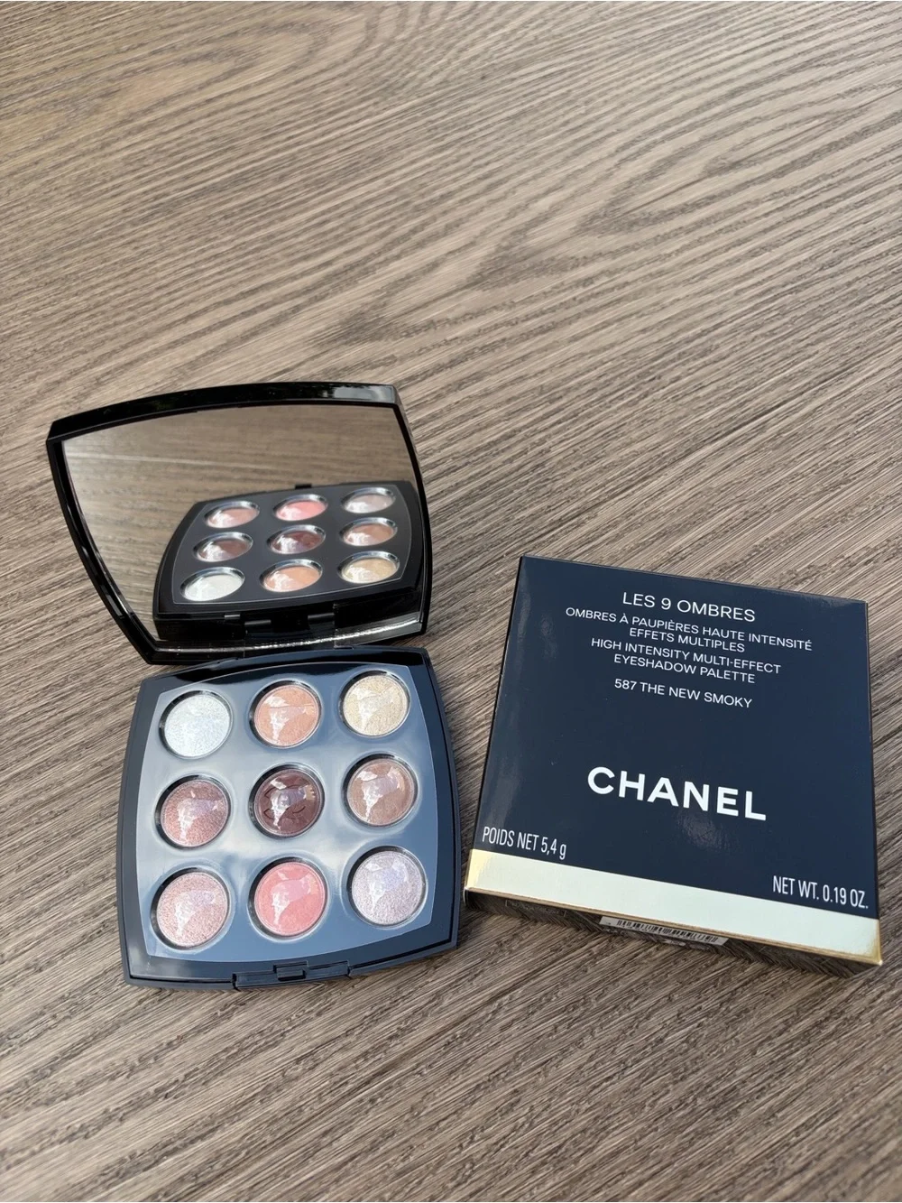 LES 9 OMBRES LIMITED EDITION - High Intensity Multi-Effect Eyeshadow Palette